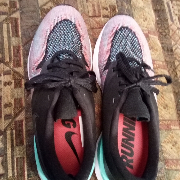 Nike Women's React Size 8.5 Black & Colorful Running Shoes - Picture 1 of 7